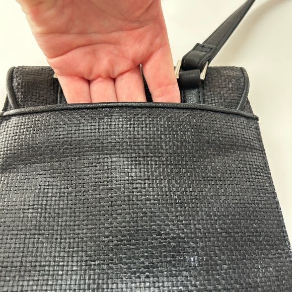Etienne Aigner Black Woven Straw and Leather Crossbody Purse - Picture 7 of 7